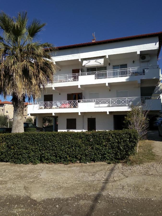 Stefiniki Apartment Psakoudia Bagian luar foto