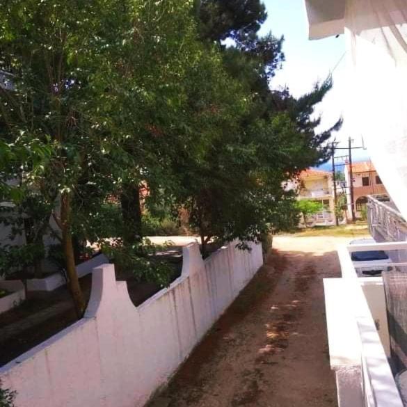 Stefiniki Apartment Psakoudia Bagian luar foto